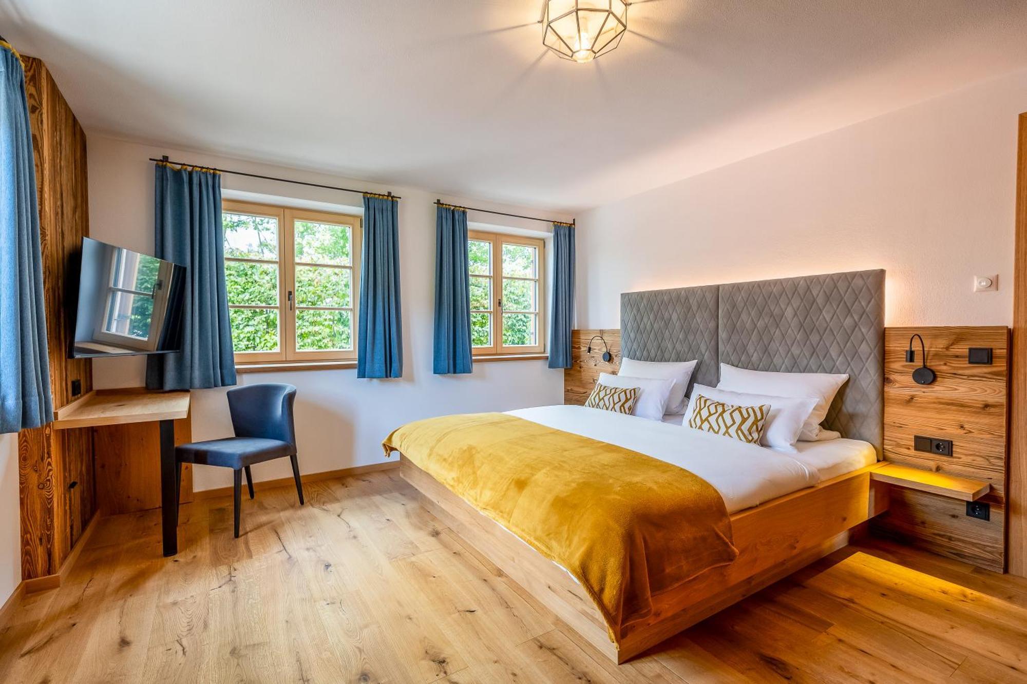 Graf Chiemo Suites - Direkt Am Chiemsee Mit Separatem Seezugang Химинг Экстерьер фото