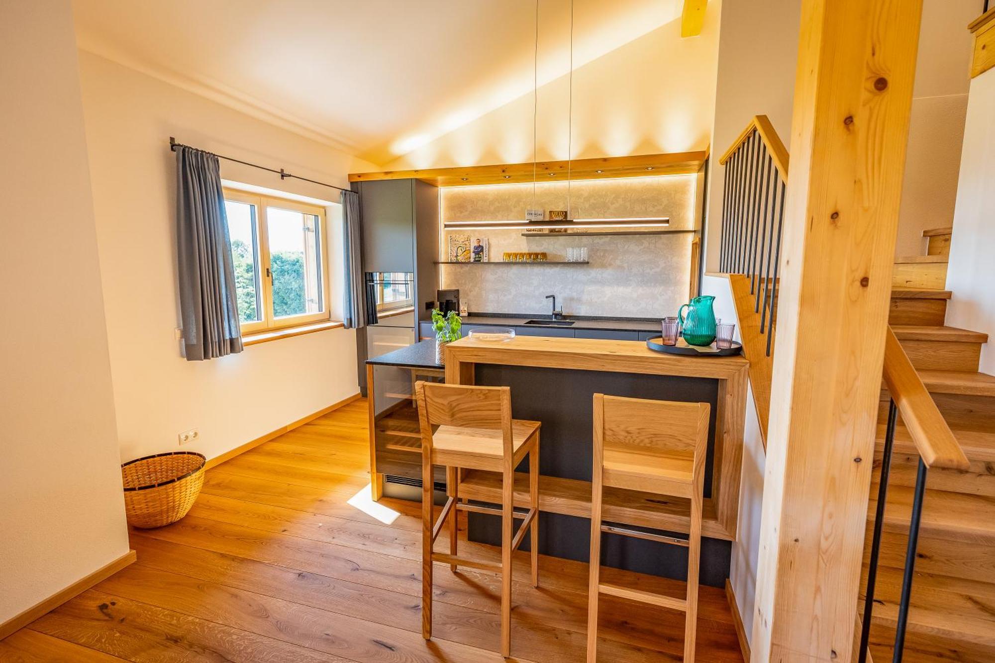 Graf Chiemo Suites - Direkt Am Chiemsee Mit Separatem Seezugang Химинг Экстерьер фото