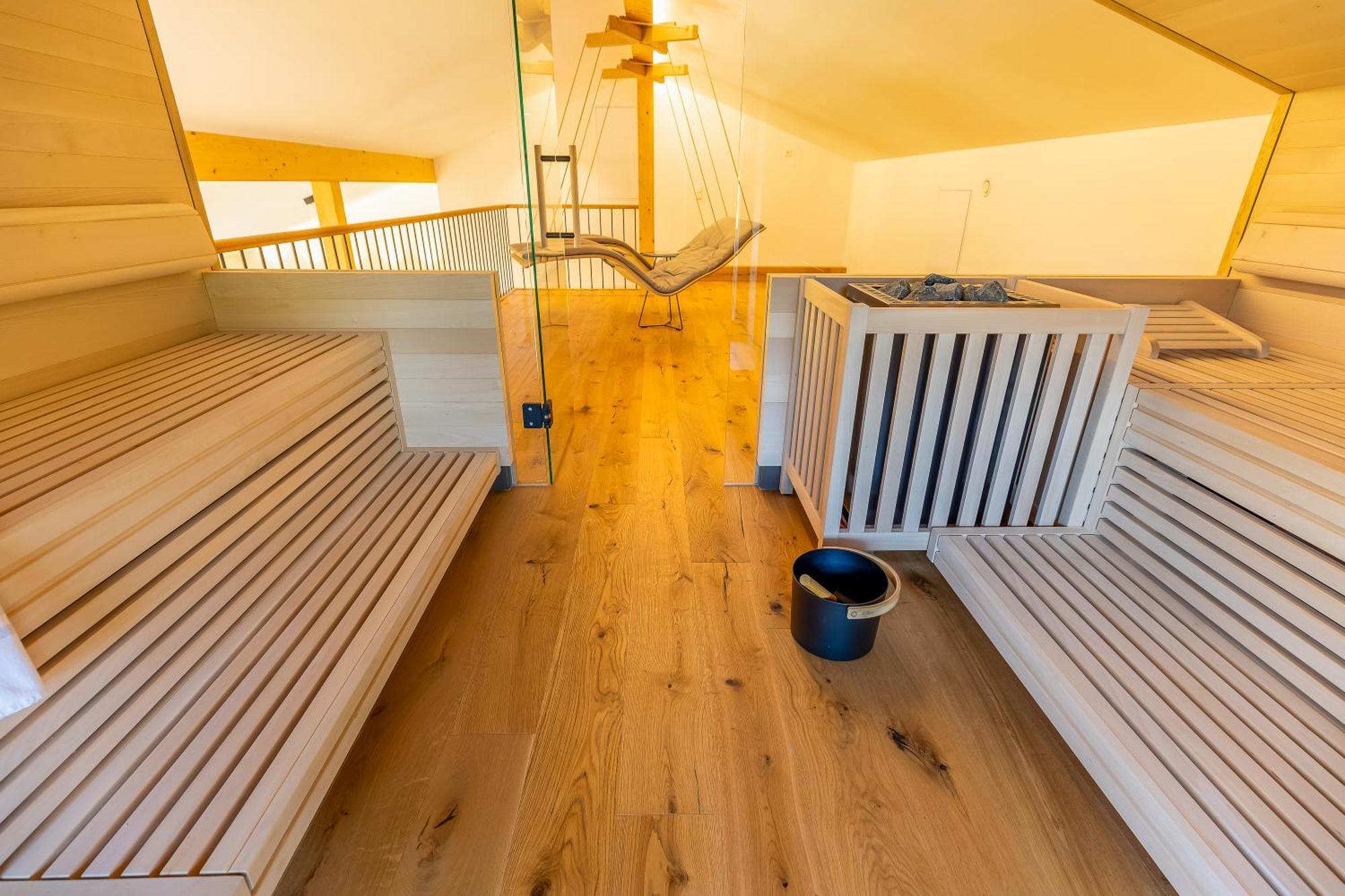 Graf Chiemo Suites - Direkt Am Chiemsee Mit Separatem Seezugang Химинг Экстерьер фото